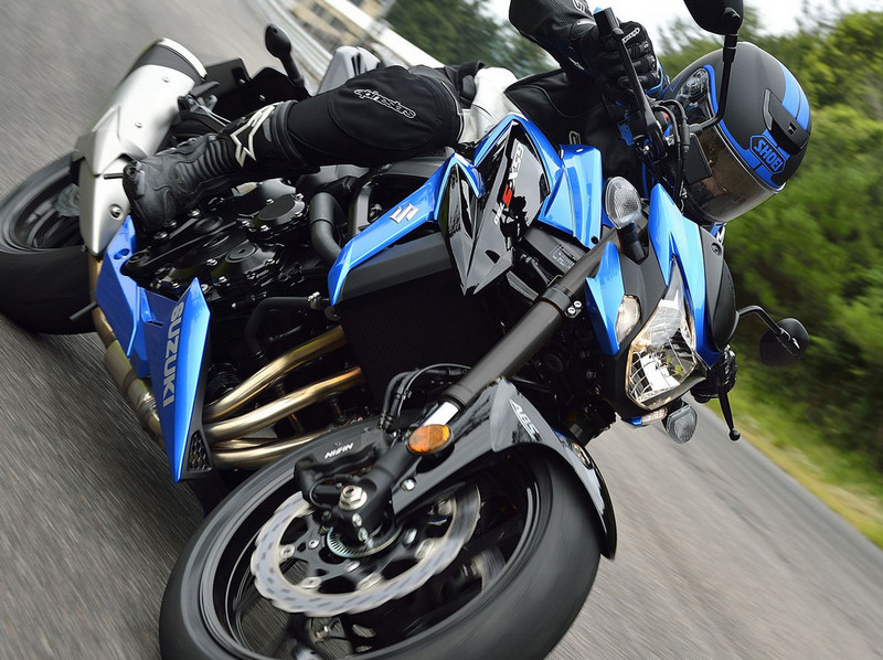 Roadster suzuki 2019 montpellier